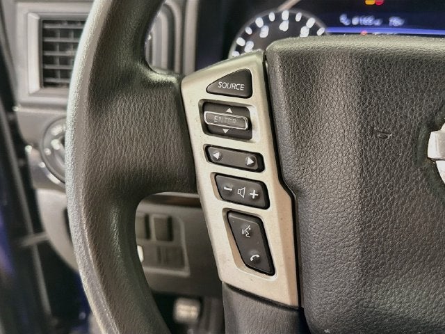 2022 Nissan Titan SV