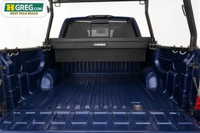 2022 Nissan Titan SV