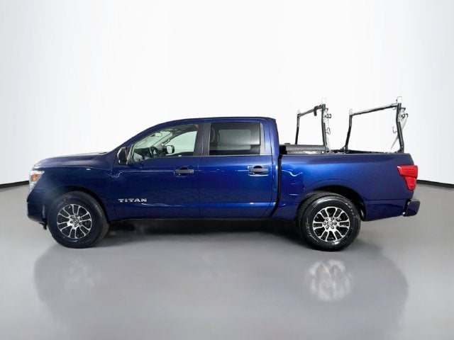 2022 Nissan Titan SV