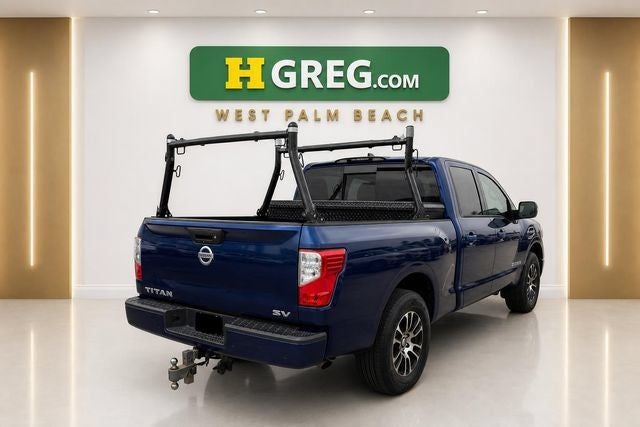 2022 Nissan Titan SV