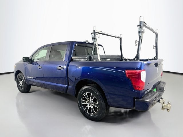 2022 Nissan Titan SV