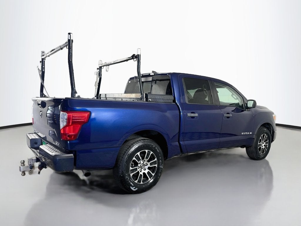 2022 Nissan Titan SV