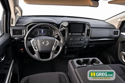 2022 Nissan Titan SV