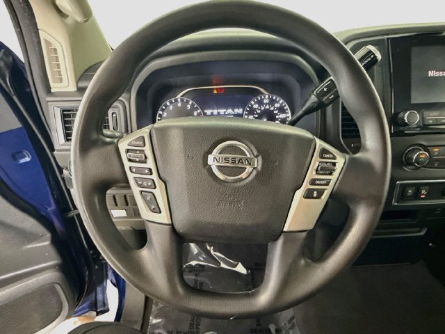 2022 Nissan Titan SV