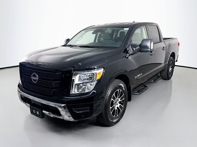 2024 Nissan Titan SV