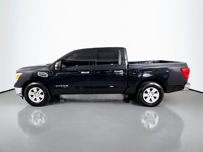 2017 Nissan Titan SV