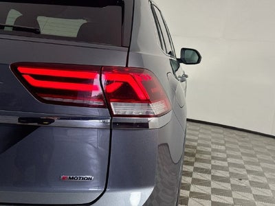 2022 Volkswagen Atlas Cross Sport 3.6L V6 SEL Premium R-Line