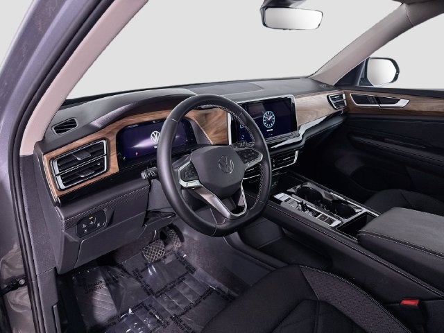 2026 Volkswagen Atlas SE w/Technology