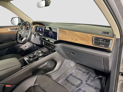 2026 Volkswagen Atlas SE w/Technology