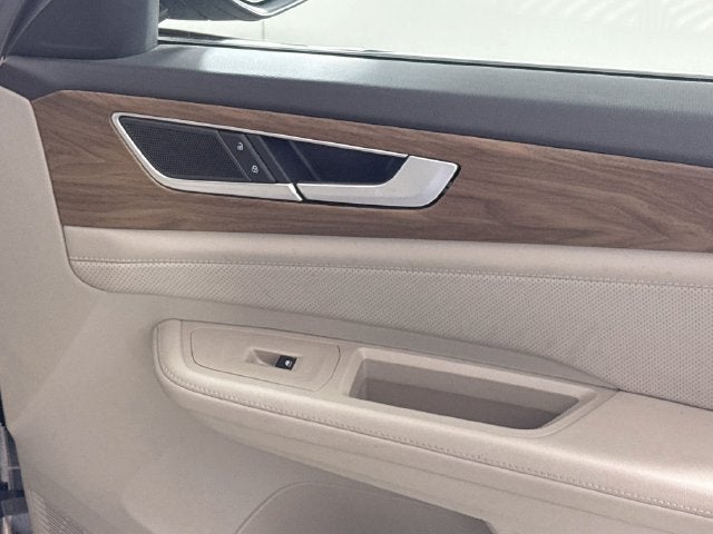 2026 Volkswagen Atlas SE w/Technology
