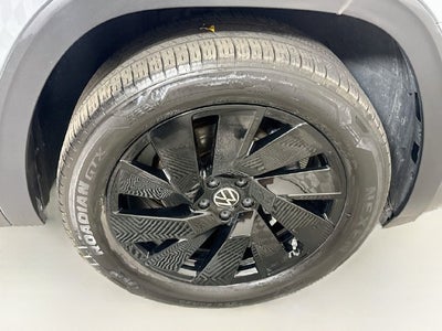 2026 Volkswagen Atlas SE w/Technology