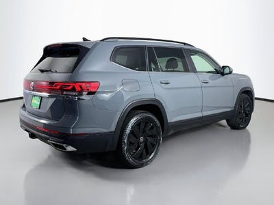 2026 Volkswagen Atlas SE w/Technology