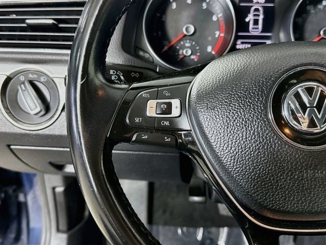 2018 Volkswagen Passat 2.0T SE