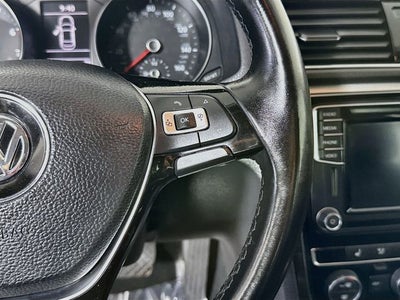 2018 Volkswagen Passat 2.0T SE