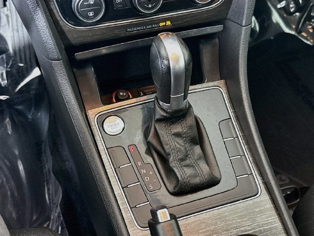 2018 Volkswagen Passat 2.0T SE