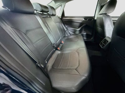 2018 Volkswagen Passat 2.0T SE