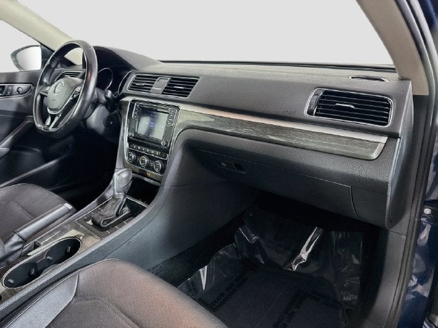 2018 Volkswagen Passat 2.0T SE