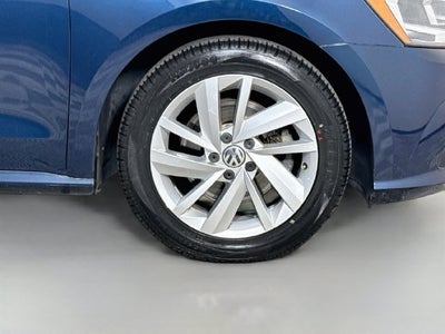 2018 Volkswagen Passat 2.0T SE