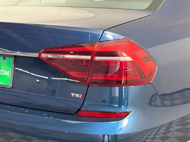 2018 Volkswagen Passat 2.0T SE