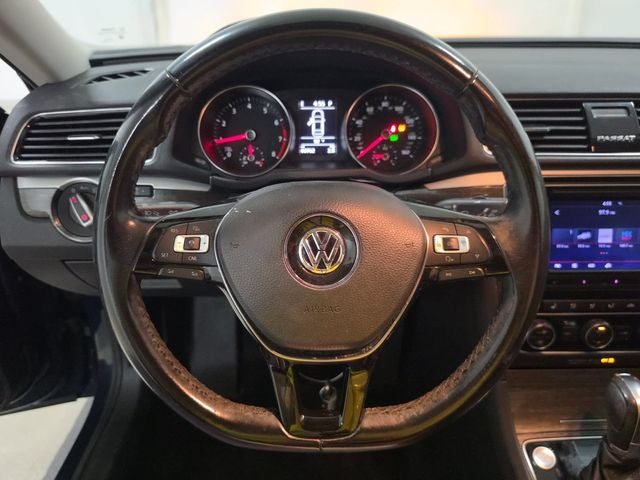 2018 Volkswagen Passat 2.0T SE