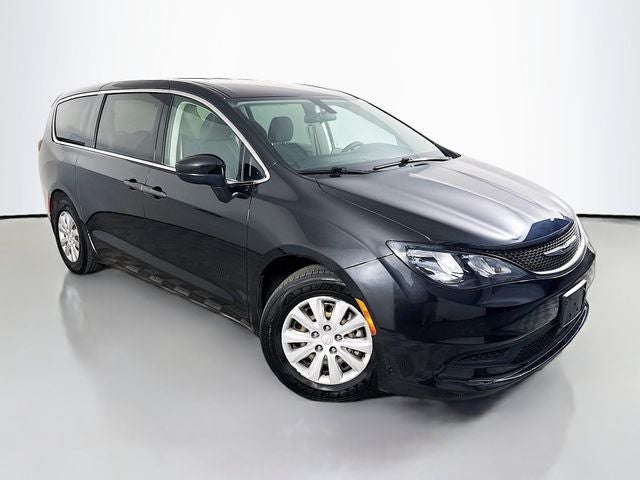 2021 Chrysler Voyager L