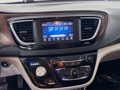 2021 Chrysler Voyager L