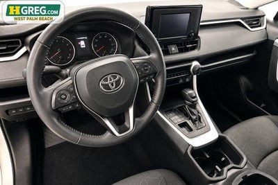 2022 Toyota RAV4 XLE