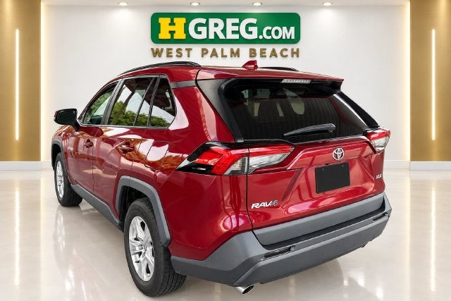 2020 Toyota RAV4 XLE