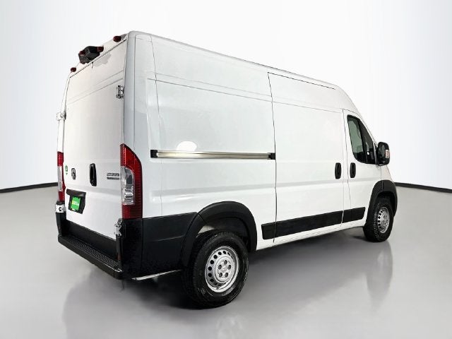 2025 RAM ProMaster 2500 High Roof 136 WB