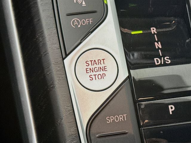 2023 BMW 3 Series 330i