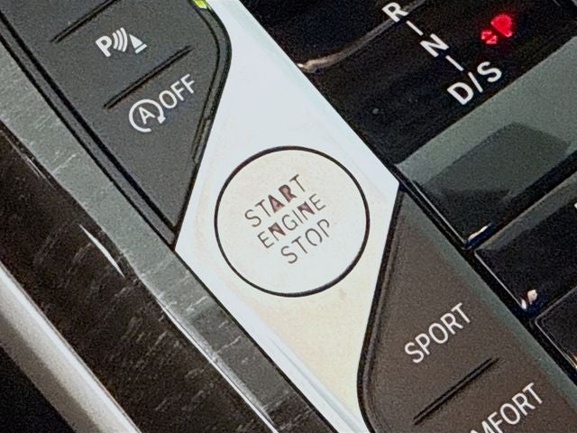 2023 BMW 3 Series 330i