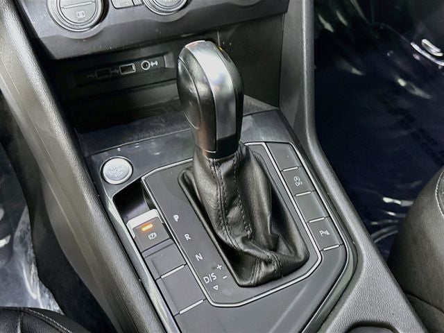 2020 Volkswagen Tiguan 2.0T SE R-Line Black