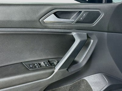 2020 Volkswagen Tiguan 2.0T SE R-Line Black
