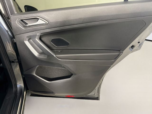 2020 Volkswagen Tiguan 2.0T SE R-Line Black