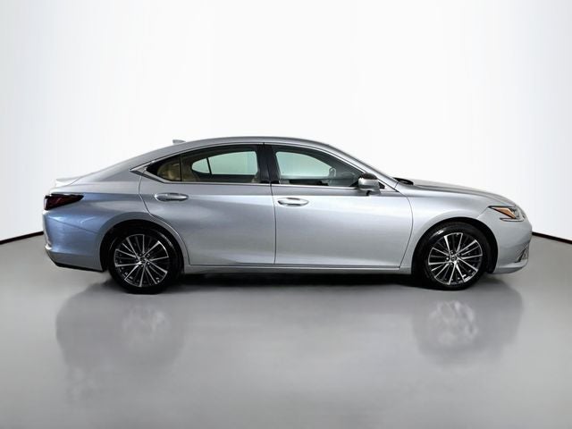 2022 Lexus ES 350
