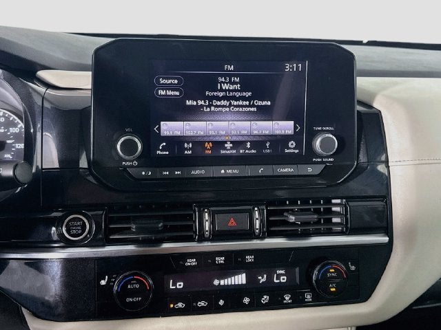 2024 Nissan Pathfinder SV
