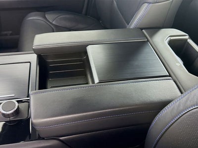 2023 Toyota Tundra Hybrid Platinum