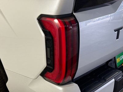 2023 Toyota Tundra Hybrid Platinum