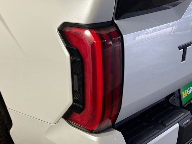 2023 Toyota Tundra Hybrid Platinum