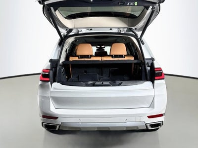 2027 BMW X7 xDrive40i