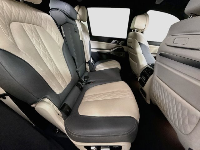 2024 BMW X7 ALPINA XB7