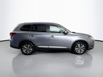 2019 Mitsubishi Outlander LE