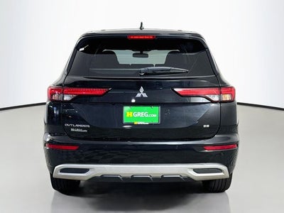 2023 Mitsubishi Outlander SE