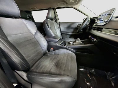 2023 Mitsubishi Outlander SE