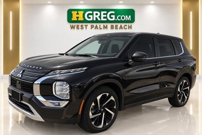 2023 Mitsubishi Outlander SE Black Edition