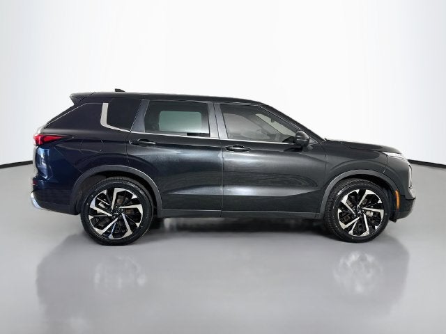 2023 Mitsubishi Outlander SE Black Edition
