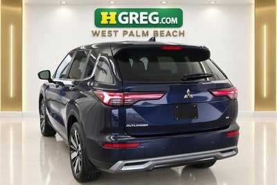 2025 Mitsubishi Outlander SE