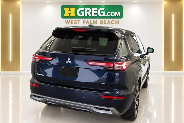 2025 Mitsubishi Outlander SE