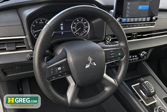 2024 Mitsubishi Outlander SE Black Edition
