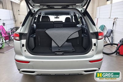 2024 Mitsubishi Outlander SE Black Edition